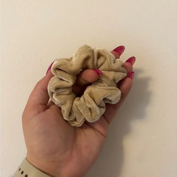 Scrunchie Bundle - Picture 10 of 12